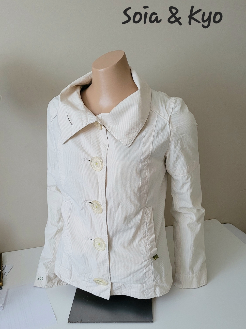 Soia & Kyo Cream Button-Front Jacket
